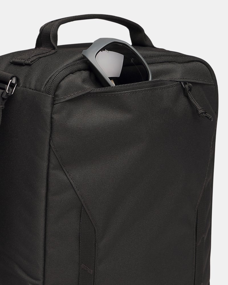Under Armour Hustle Shoe Bag front pocket detail