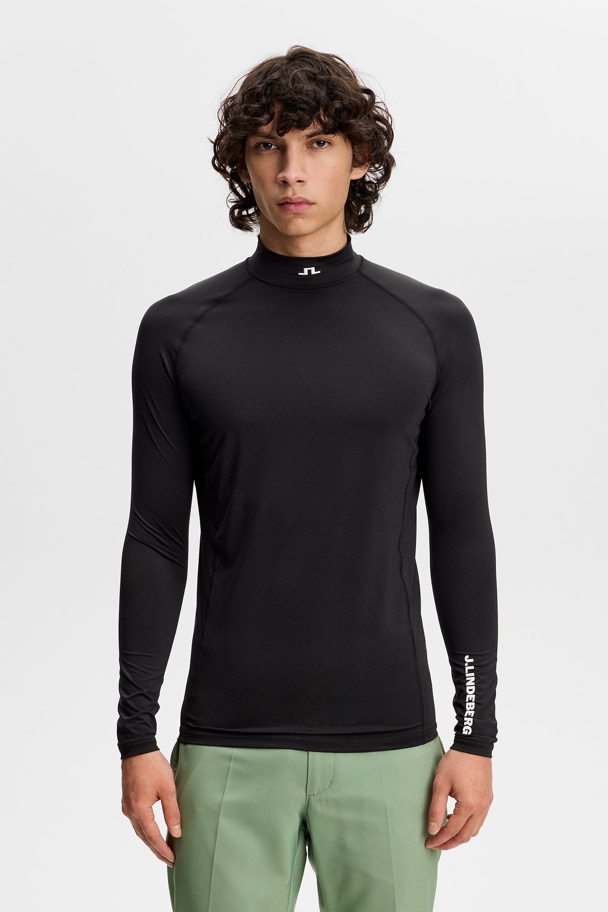 J.Lindeberg Ello Compression Top Black – on-course lifestyle