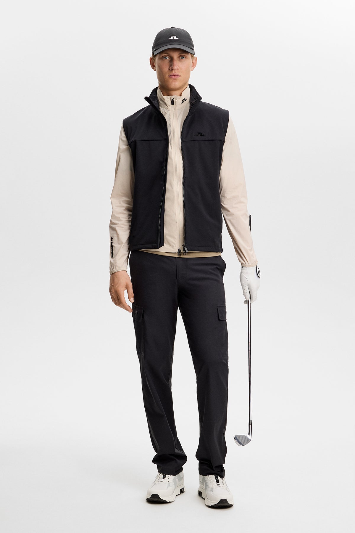 J.Lindeberg Tour Tech Packable Jacket Moonbeam – detail zbaliteľného zadného vrecka