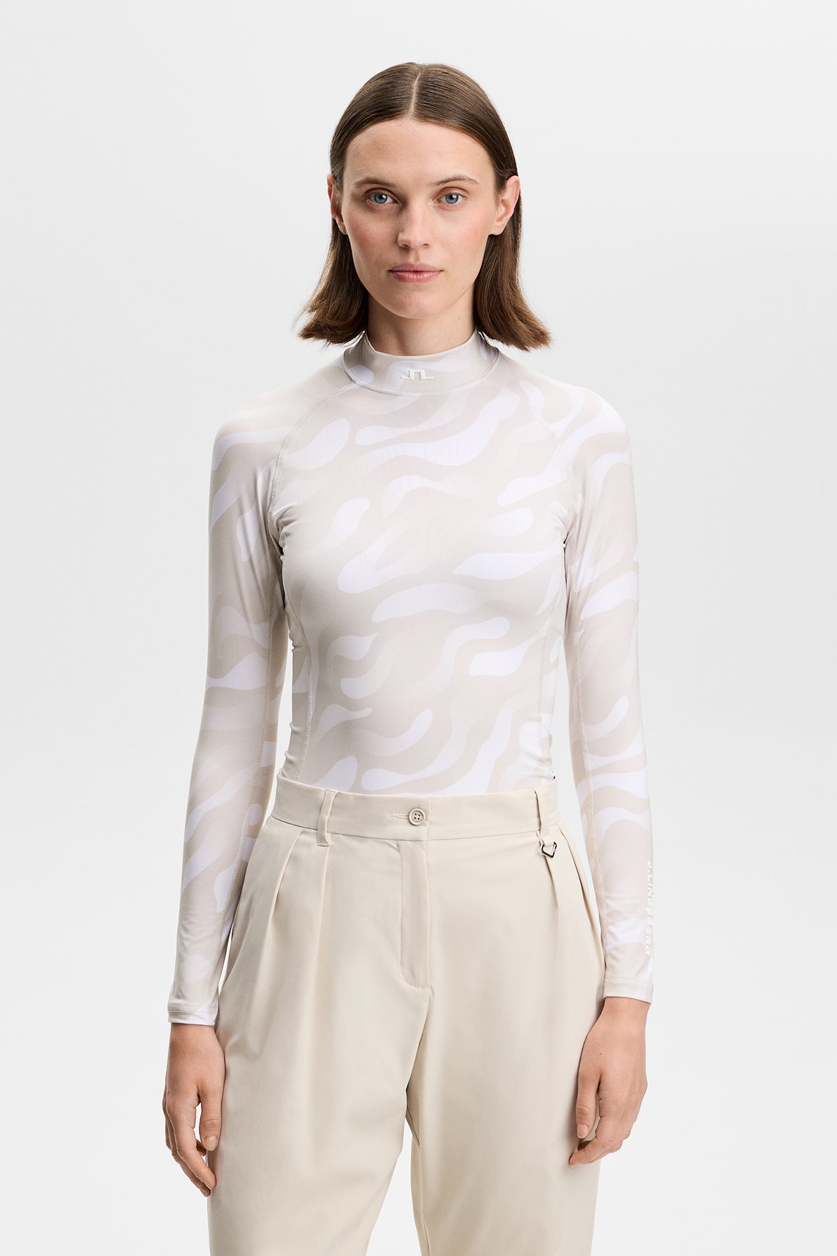 J.Lindeberg Ella Print Compression Top Bunker Fade Moonbeam White &ndash; lifestyle na ihrisku